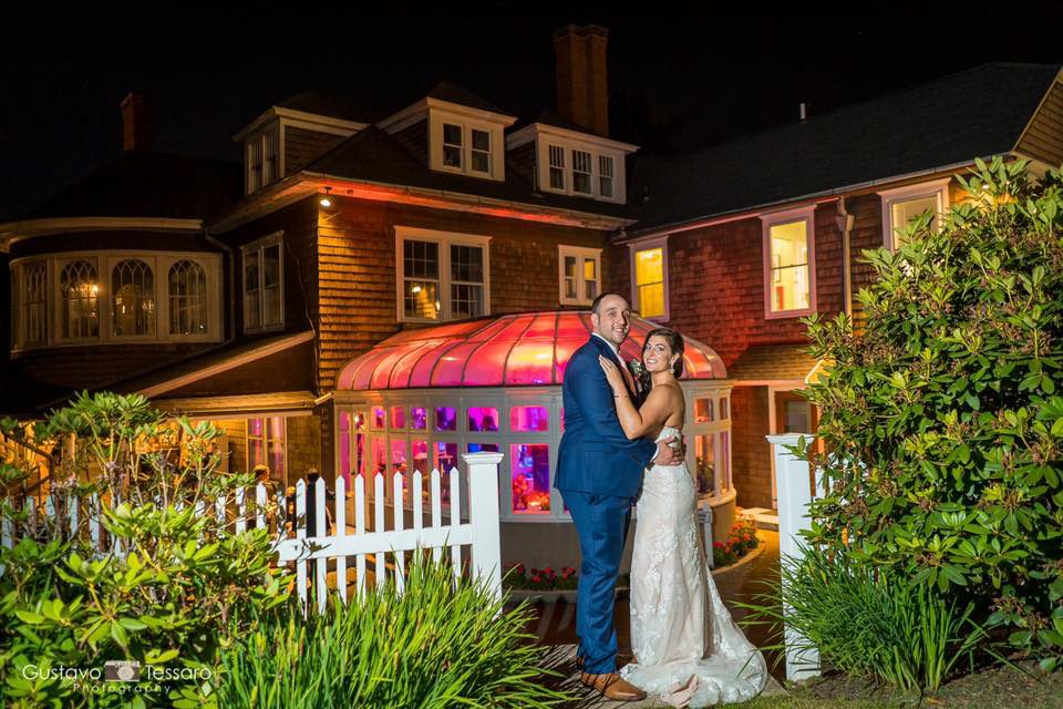 Tarrywile Hikers Wed tarrywile-hikers-together-with-lighted-mansion-in-background
